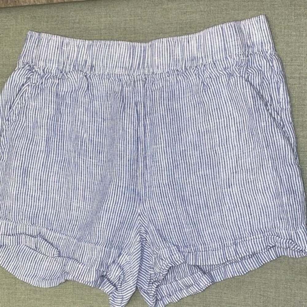 Tahari Blue and White Striped High Waist Shorts
